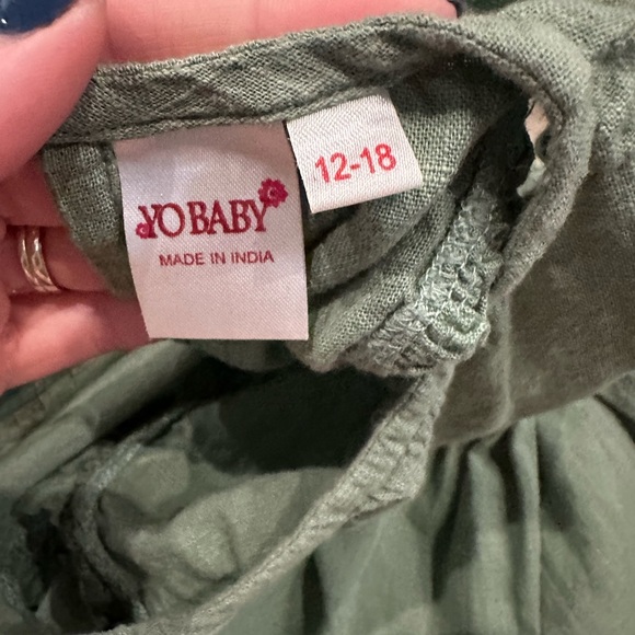 Boutique toddler linen romper 12-18 m - Picture 2 of 2